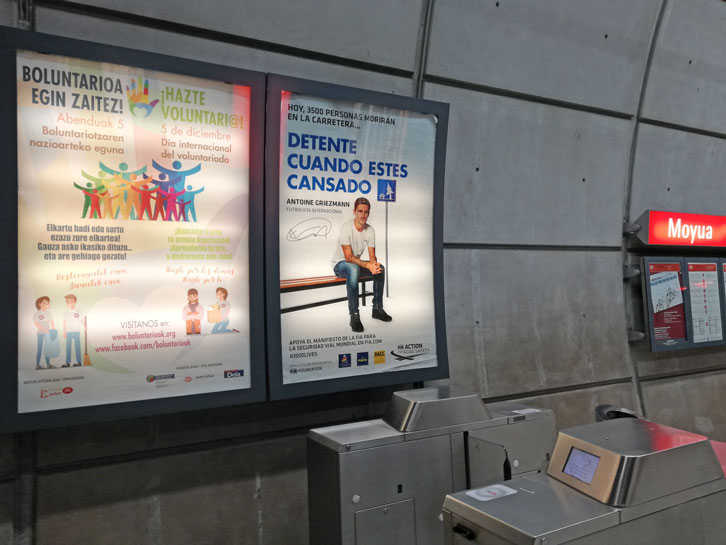 Voluntariado - Publicidad Estación de Moyua en Metro Bilbao