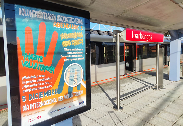 Voluntariado - Publicidad en Metro Bilbao - Estación Ibarbengoa